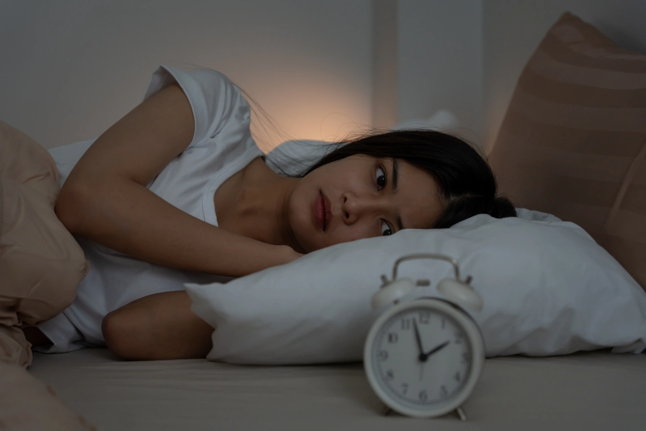 woman having problem sleeping